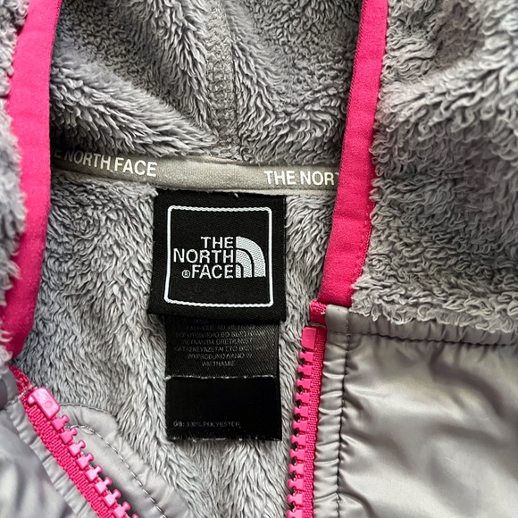 Girls North Face size M (10-12) - Picture 2 of 4